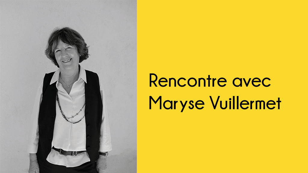 Portrait autrice de polar Maryse Vuillermet en noir et blanc