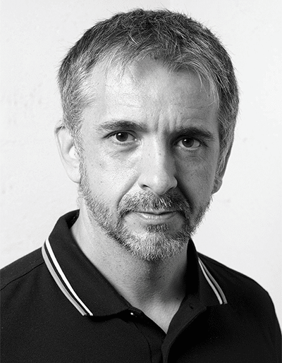 Photo portrait Yan Lespoux en noir et blanc, auteur de polar